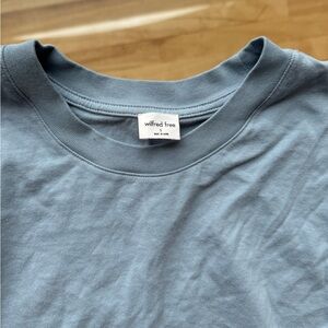 Altar’d state (Wilfred free) blue cropped shirt